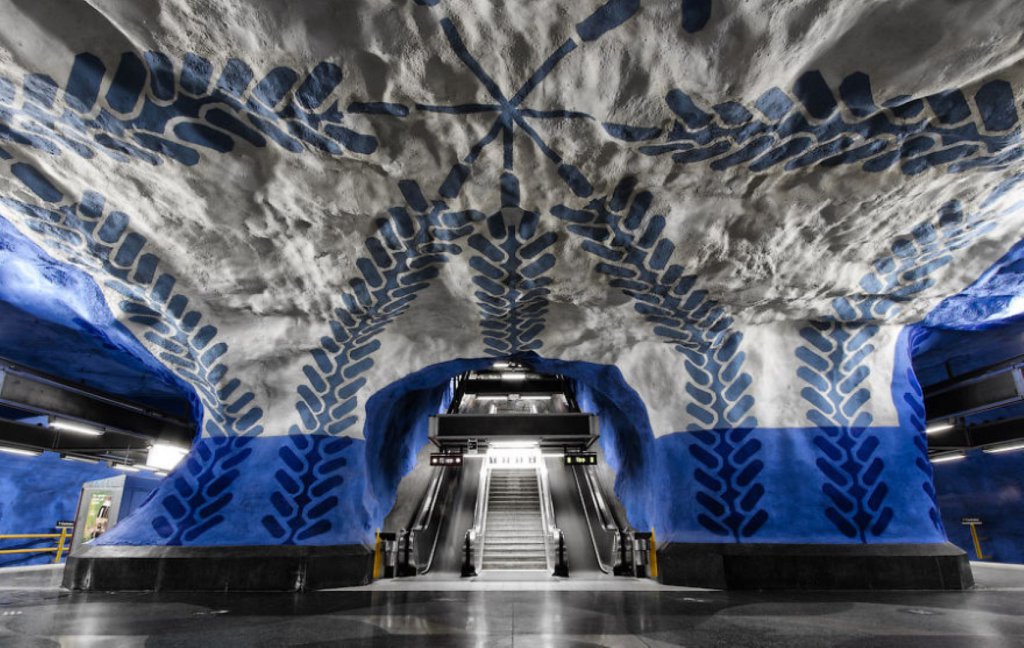 Станция метро в Швеции