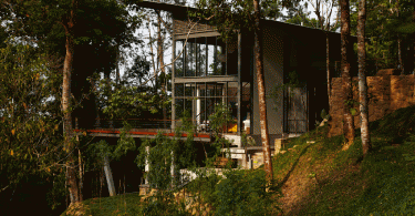 Тропический дом Deck House от Choo Gim Wah Architect