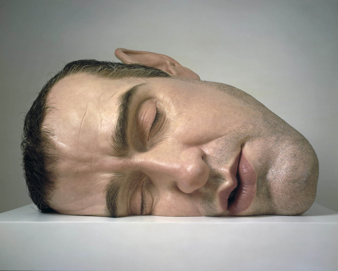 Гигантские человеческие скульптуры от Ron Mueck 