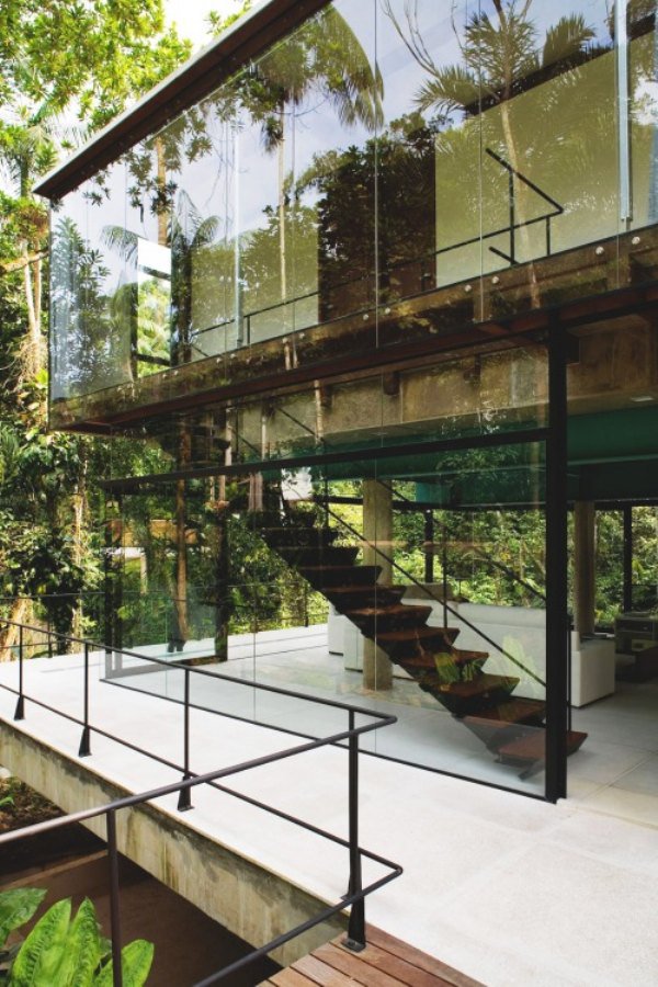 Дизайн роскошного дома мечты со стеклянными фасадами