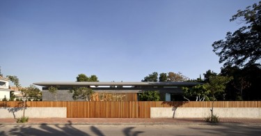Проект частного дома Float House от Pitsou Kedem Architects