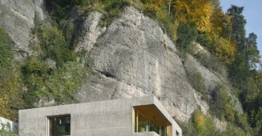 Проект резиденции Vitznau под гранитной скалой