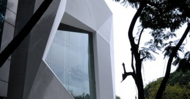Проект JEWEL BOX от Cadence Architects