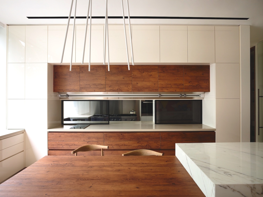 Современный дизайн интерьера кухни 65BTP House
