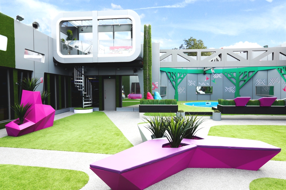 Дизайн внутреннего дворика BB UK house