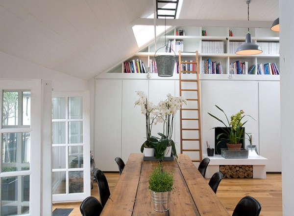 Столовая зона дома от Knott Architects в Camden