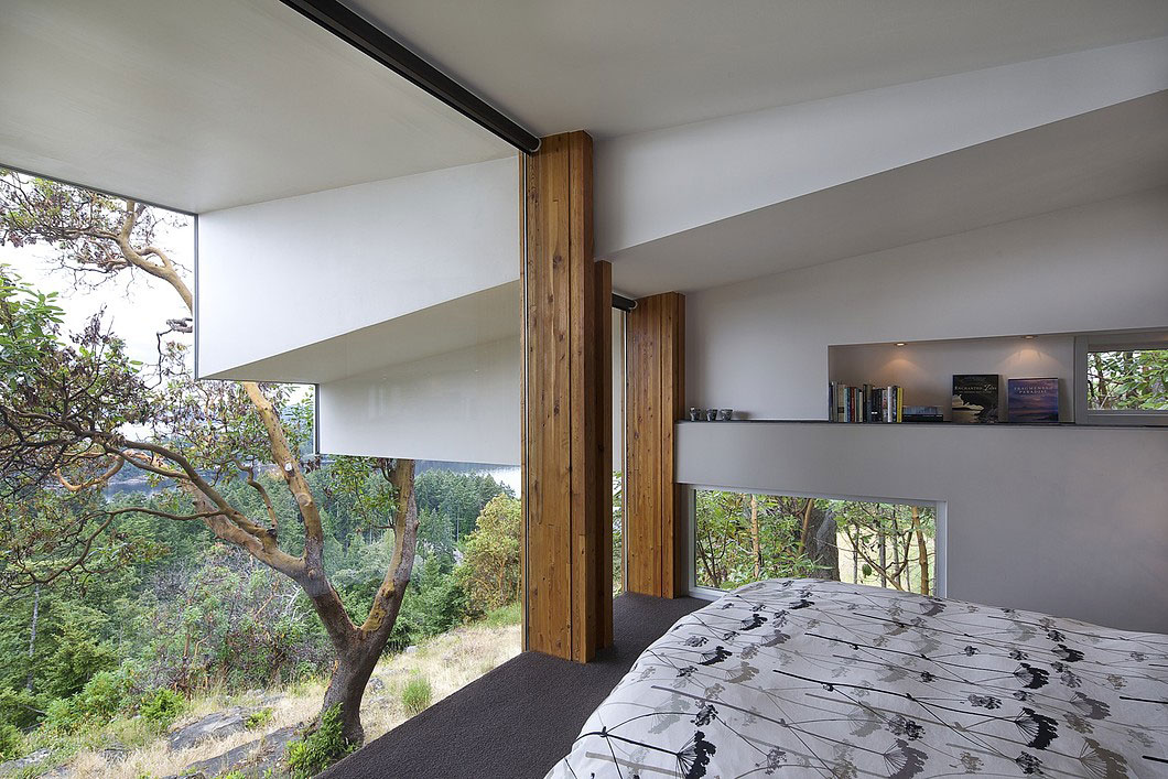 Спальня с панорамным окном