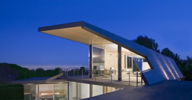 Роскошный дом геометрической формы в Калифорнии