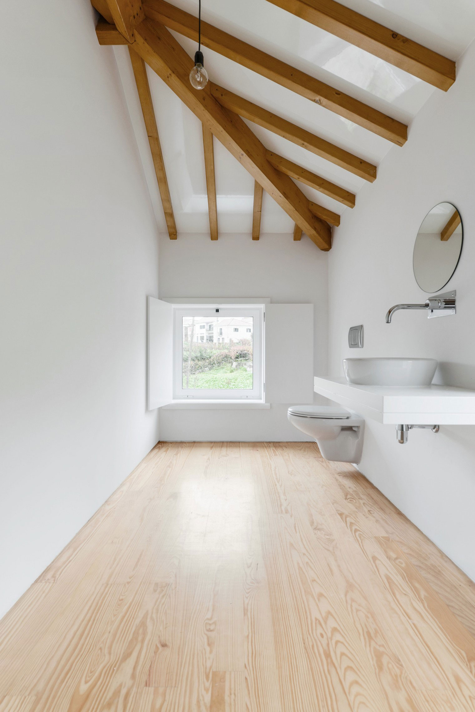 Дизайн интерьера ванной комнаты сельского дома