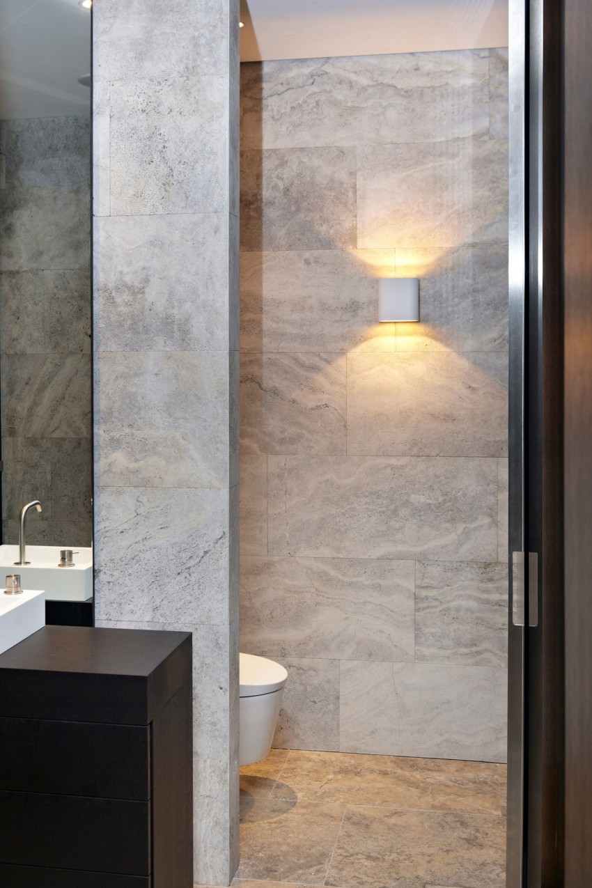 Дизайн интерьера пентхауса - подсветка стен в ванной комнате