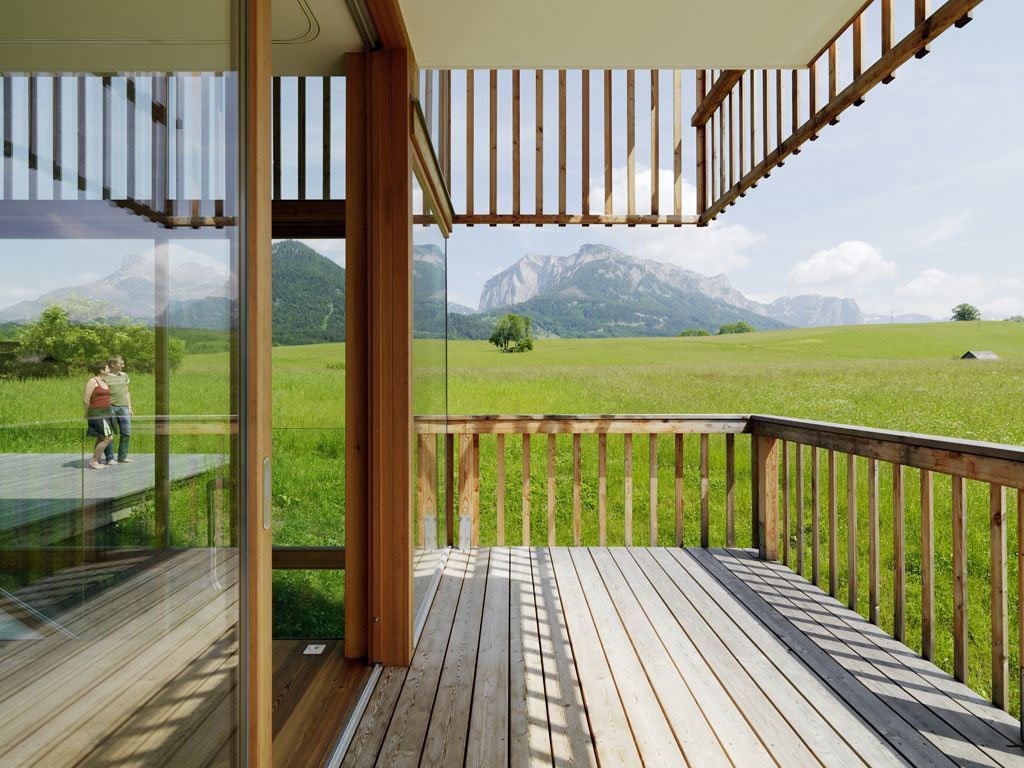 Дом со стеклянным фасадом в Австрии: деревянная веранда