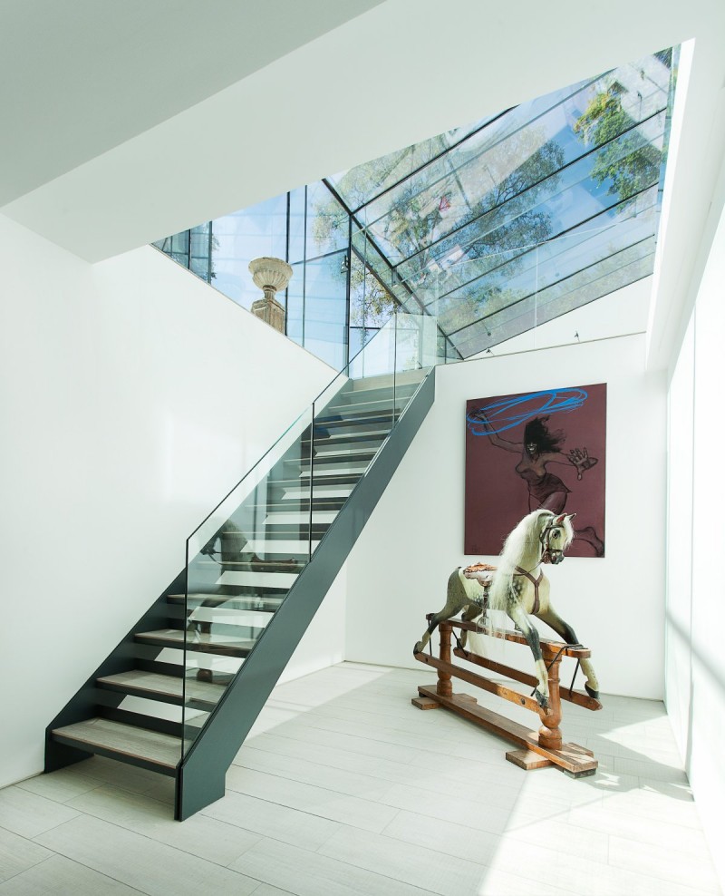 Красивая деревянная лестница The Glass House в Великобритании