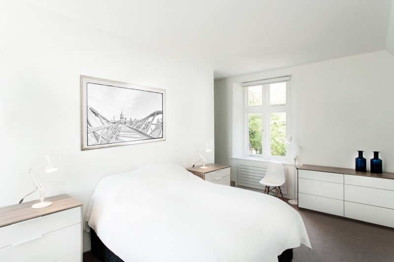 Красивый дизайн интерьера спальни The Glass House в Великобритании
