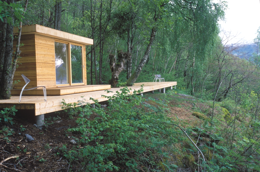Дом в лесу норвегия санни айлс бич снять квартиру