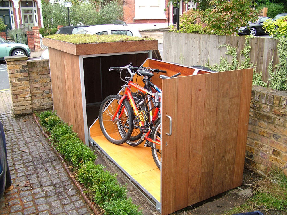 Идеи хранения велосипедов - шкаф во дворе