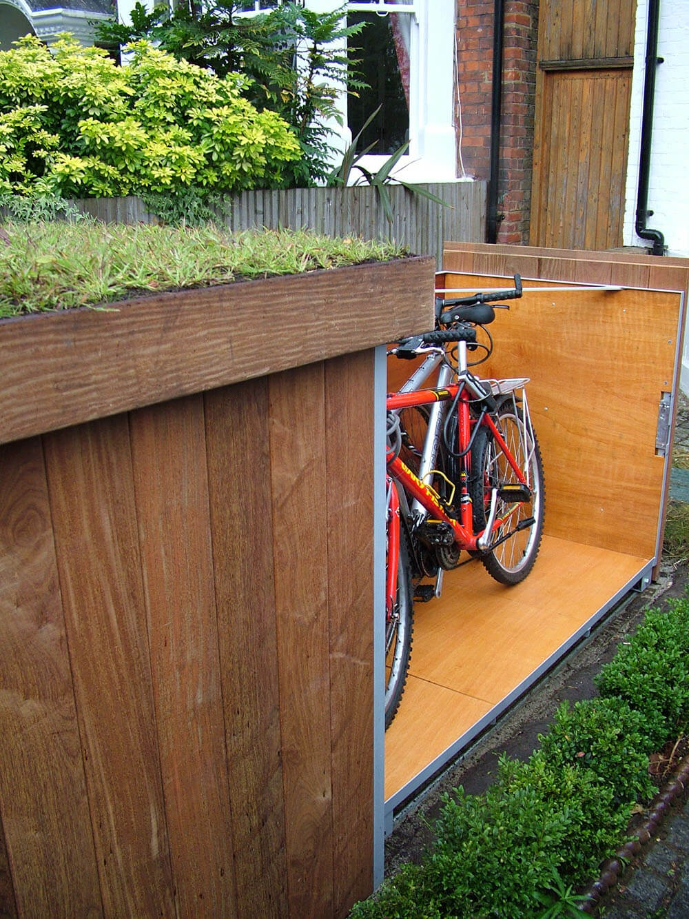 Идеи хранения велосипедов - уличный шкаф - фото 6