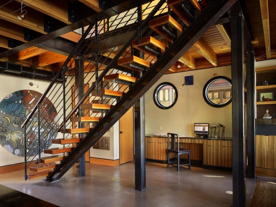Лестница в интерьере плавающего дома от Designs Northwest Architects
