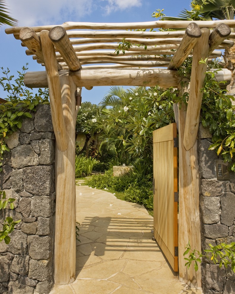 Ворота дома на Гавайях