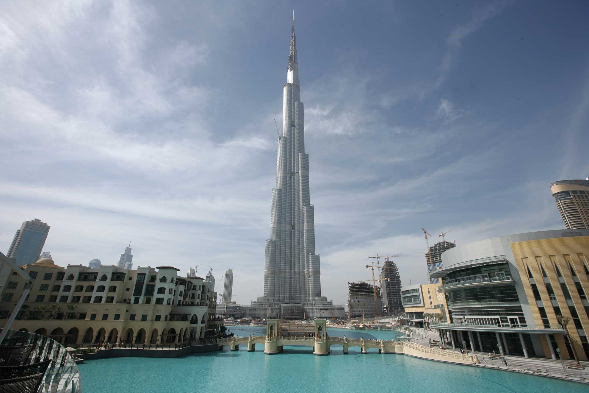 Бурдж-Халифа (828 м). Дубай, ОАЭ