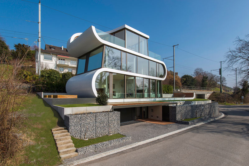 Белый необычный проект дома в Швейцарии