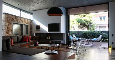 ПРостой дизайн интерера дома A&A House от WoARCHITECTS, Афины, Греция