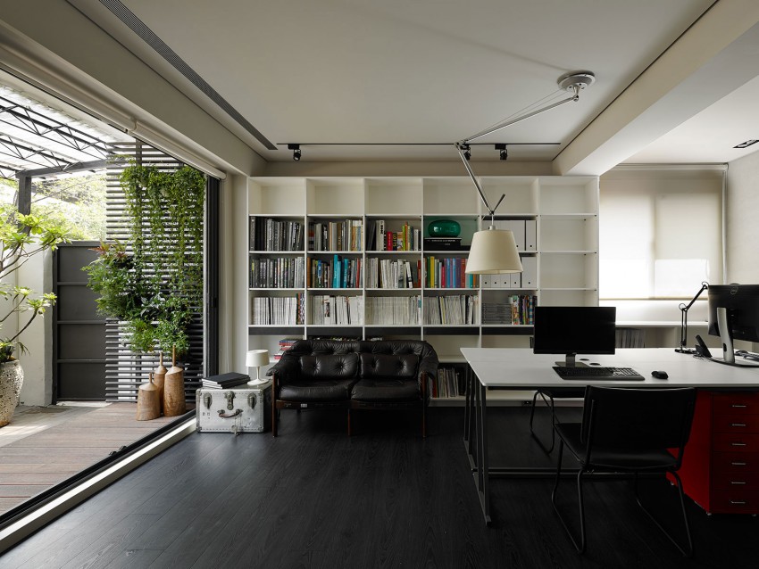 Серый цвет в интерьере дома в Тайване: рабочее пространство