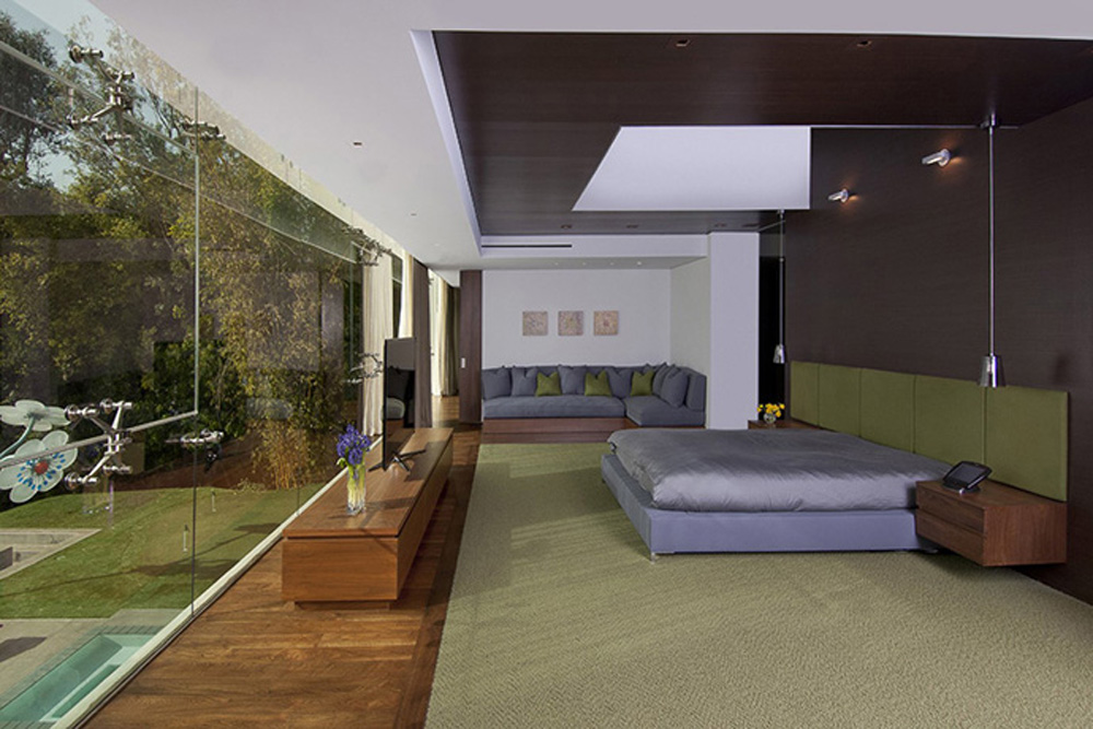 Дизайн интерьера спальни с панорамным окном