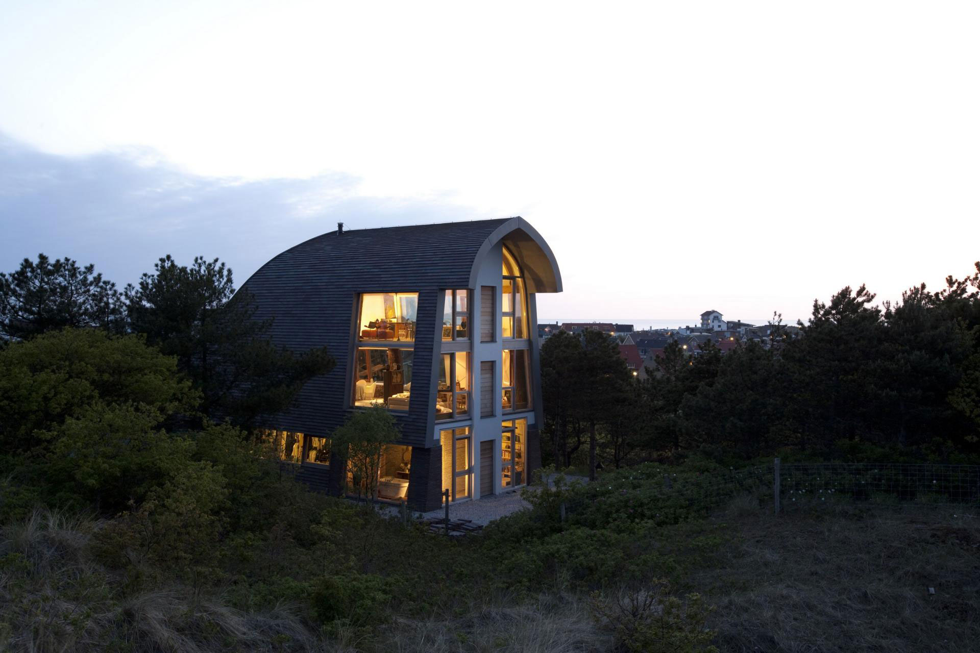 Take house. Проект дома дюны. Chameleon House Michigan.