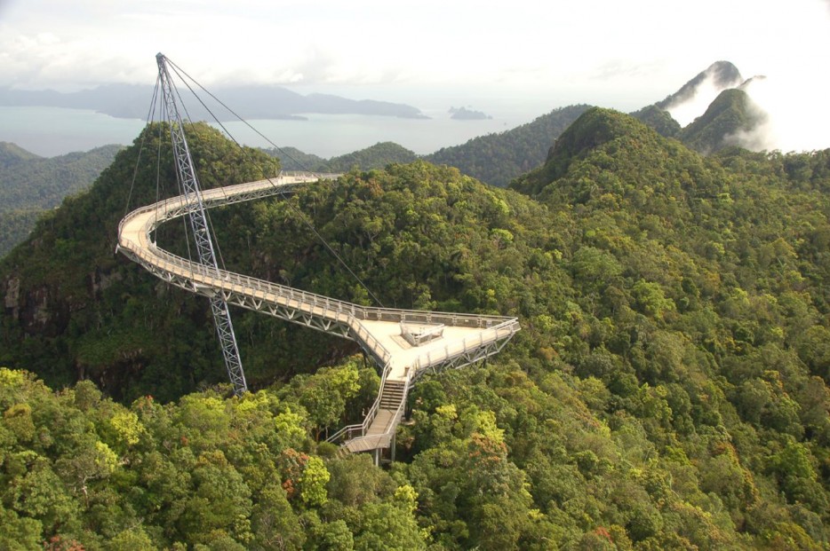 Небесный мост Лангваки в Малайзии