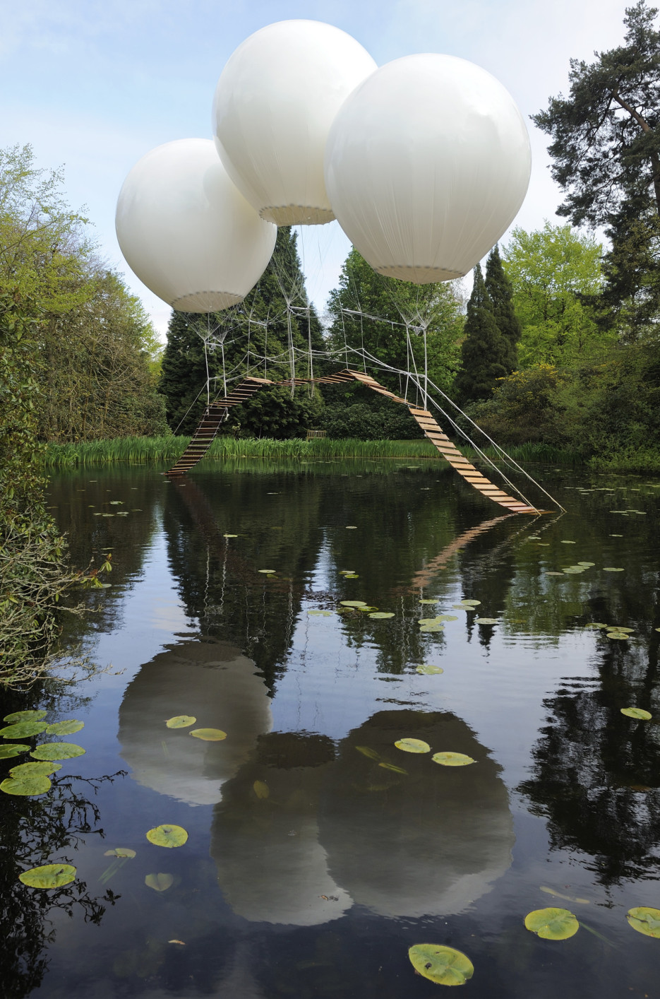 Мост на воздушных шарах в Великобритании