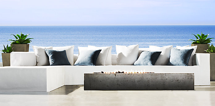 Современная уличная мебель: диван Espanto Slipcovered Sofa